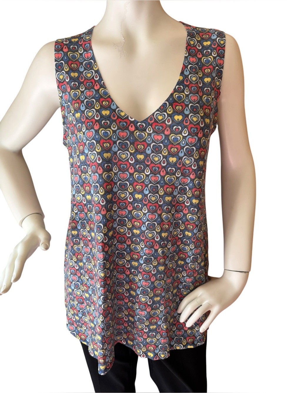 Nally & Millie Heart Teardrop V-Neck Sleeveless Tunic Tank, Multicolor, Large